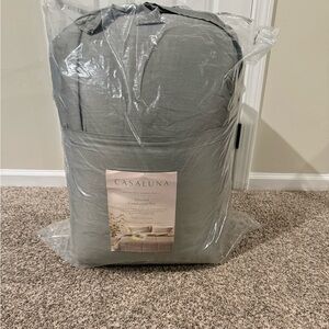 Casaluna Blissful Comforter Set in Soft Gray